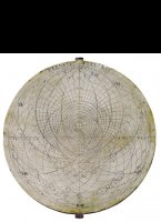 Western tin astrolabe plate for 54 degrees, Diameter 179 mm, thick 1,4 mm. <BR/>On the disk are the following text engraved: 'elevato poli LIV', 'horizon oblizuus', horizon rectus', linea duluculi et crepusculi', 'linea aezvinoct, 'tropicus capricornis', 'tropic cancer'